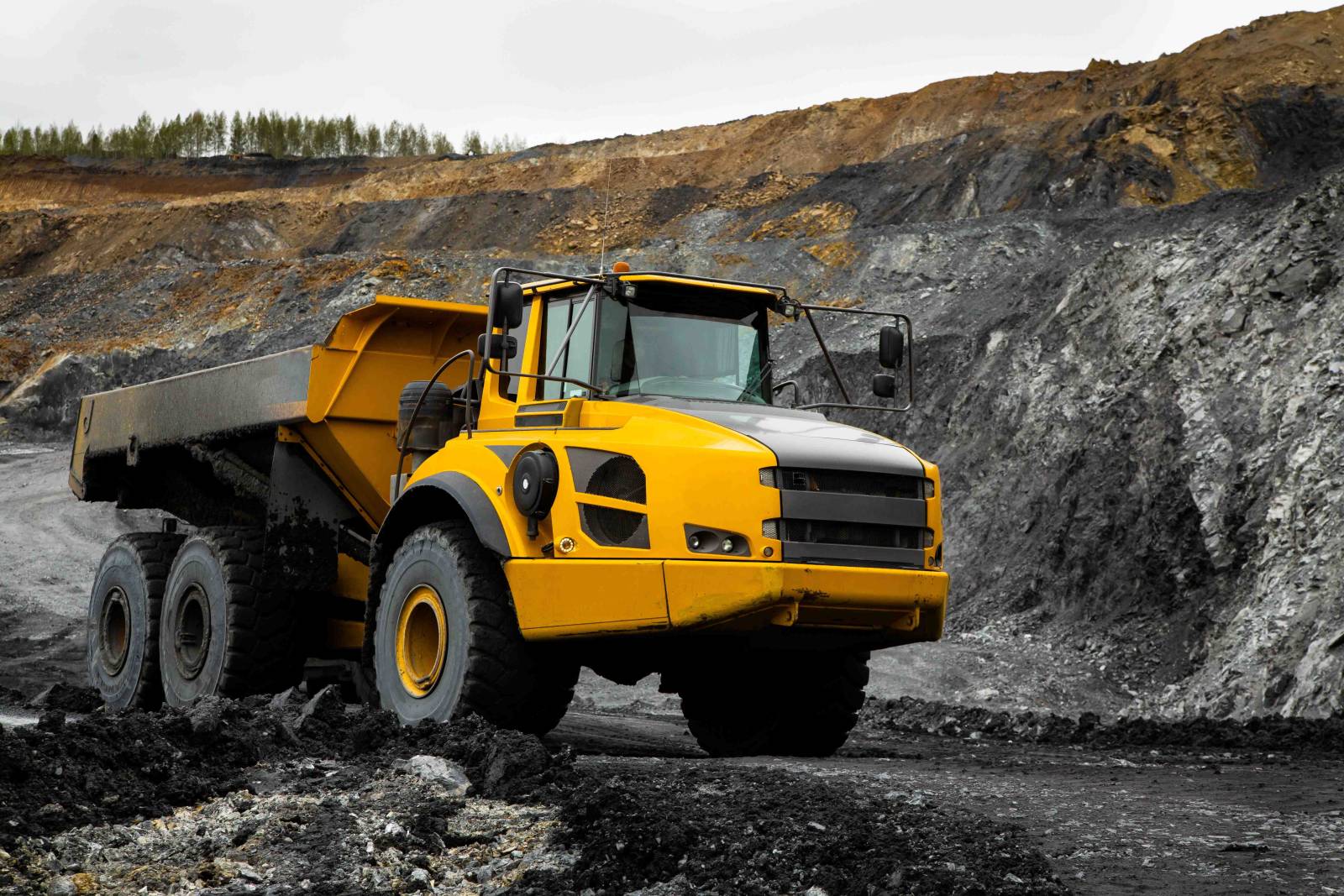 Articulated haul truck (RIIMPO337E) is the most common entry-level role across mine sites in Queensland and Western Australia