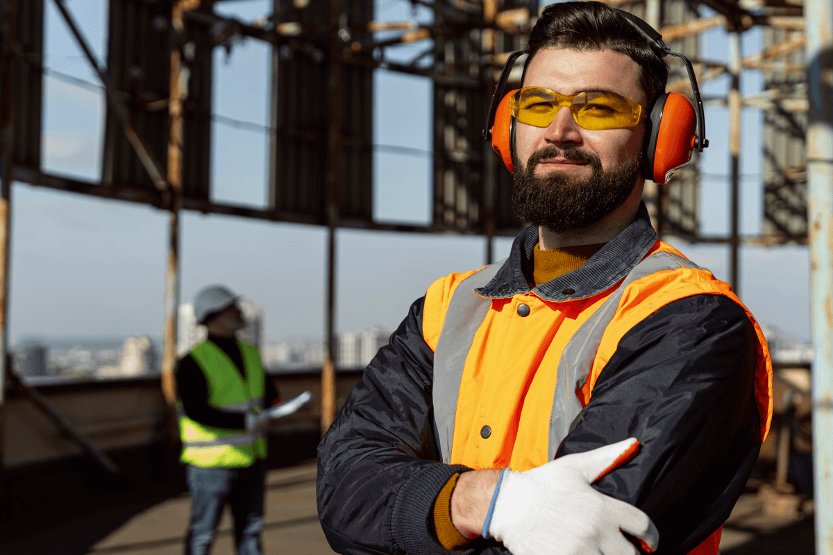 Using personal protective equipment and understanding what PPE - White Card