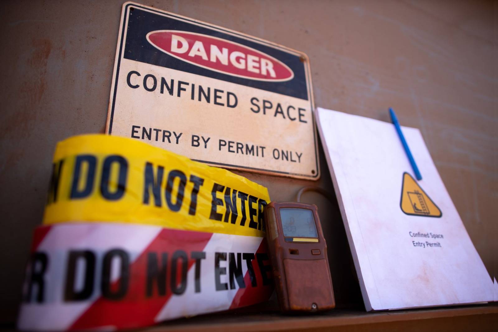 Enter and Work in Confined Spaces Refresher Course (RIIWHS202E)
