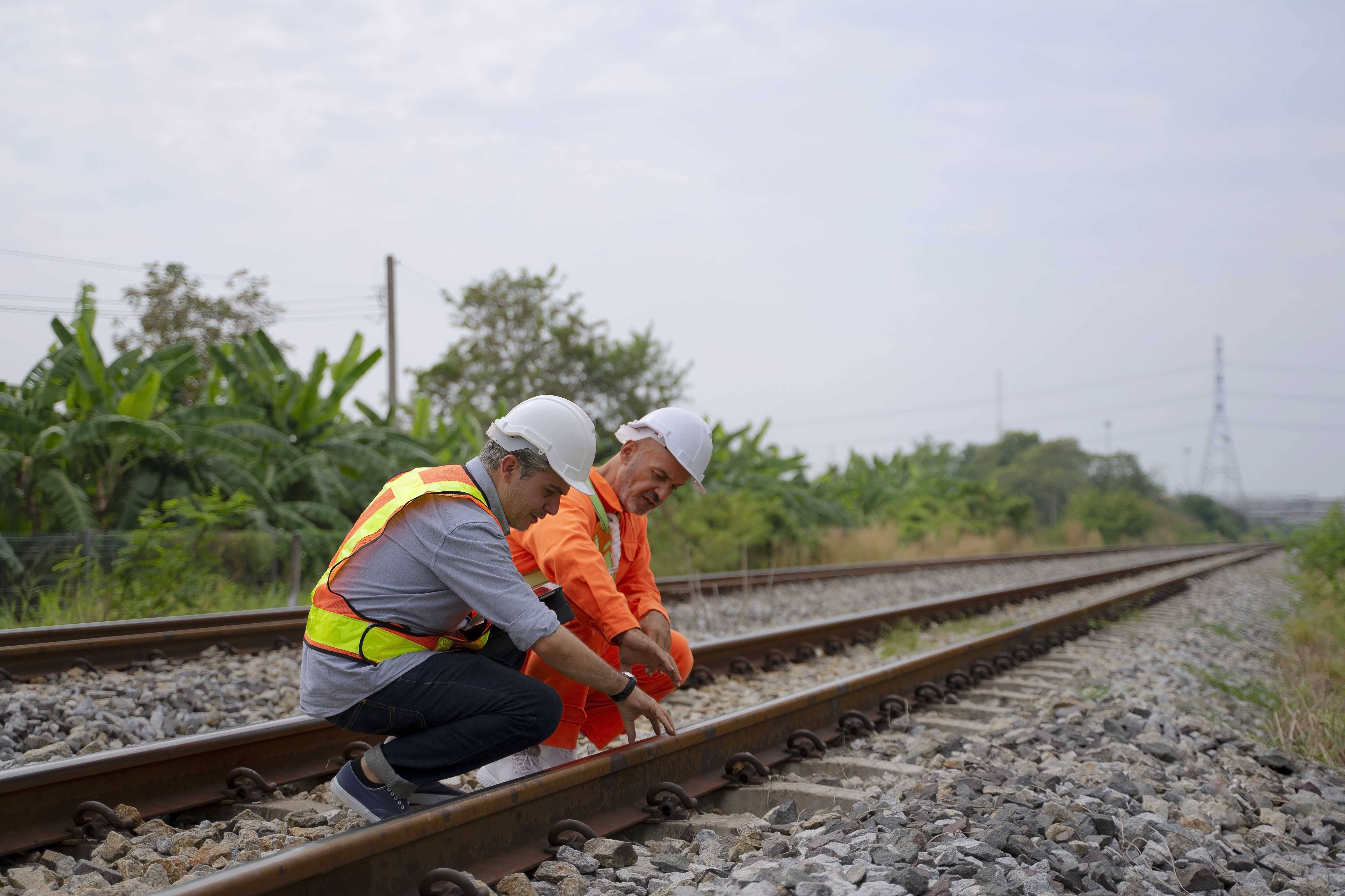 Safely Access the Rail Corridor - Refresher Course